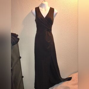 Elegant Black Sleeveless Dress With Leg Slit